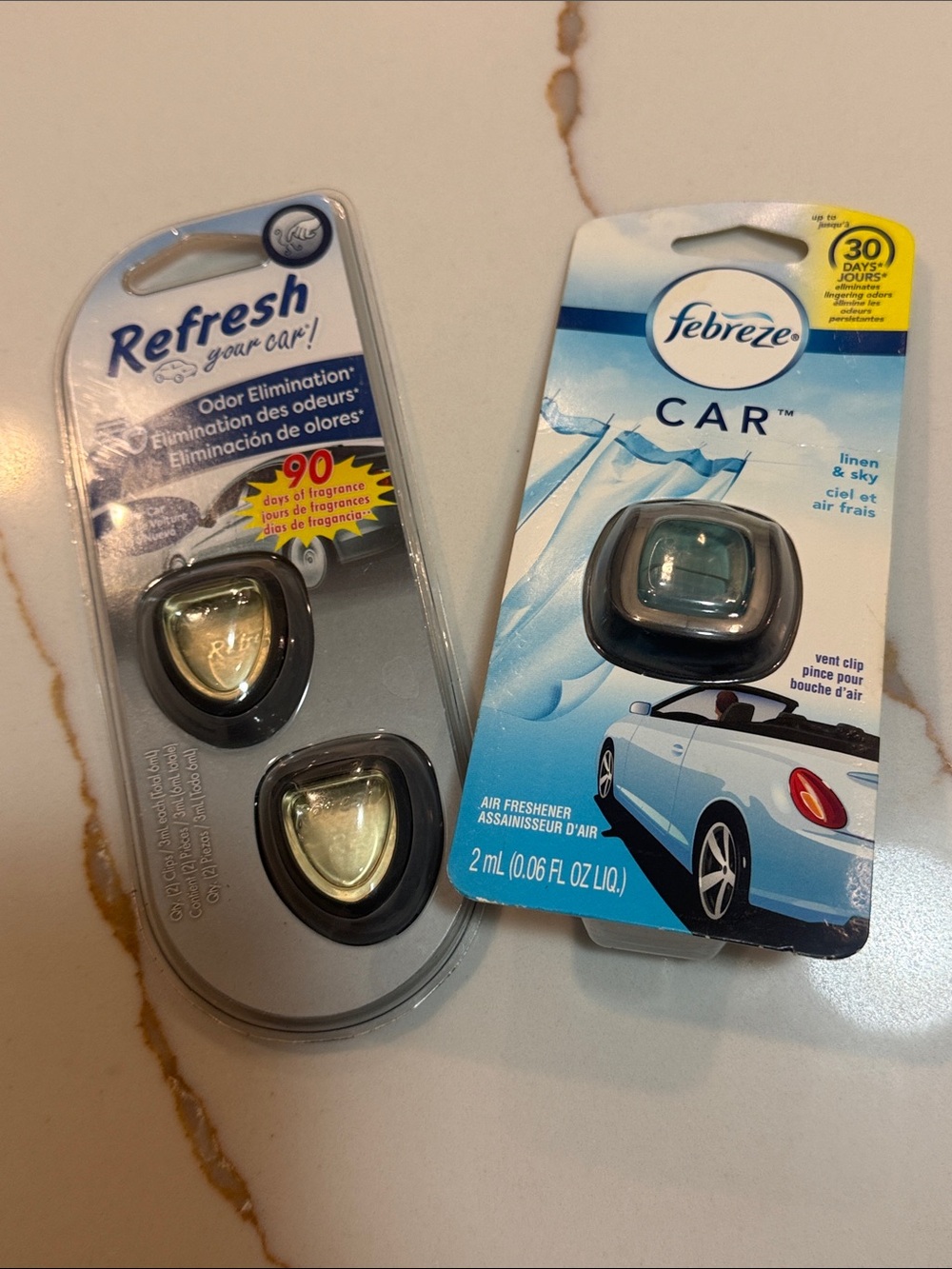Febreze Car Vent Clip Air Freshener - Light Blue & Black